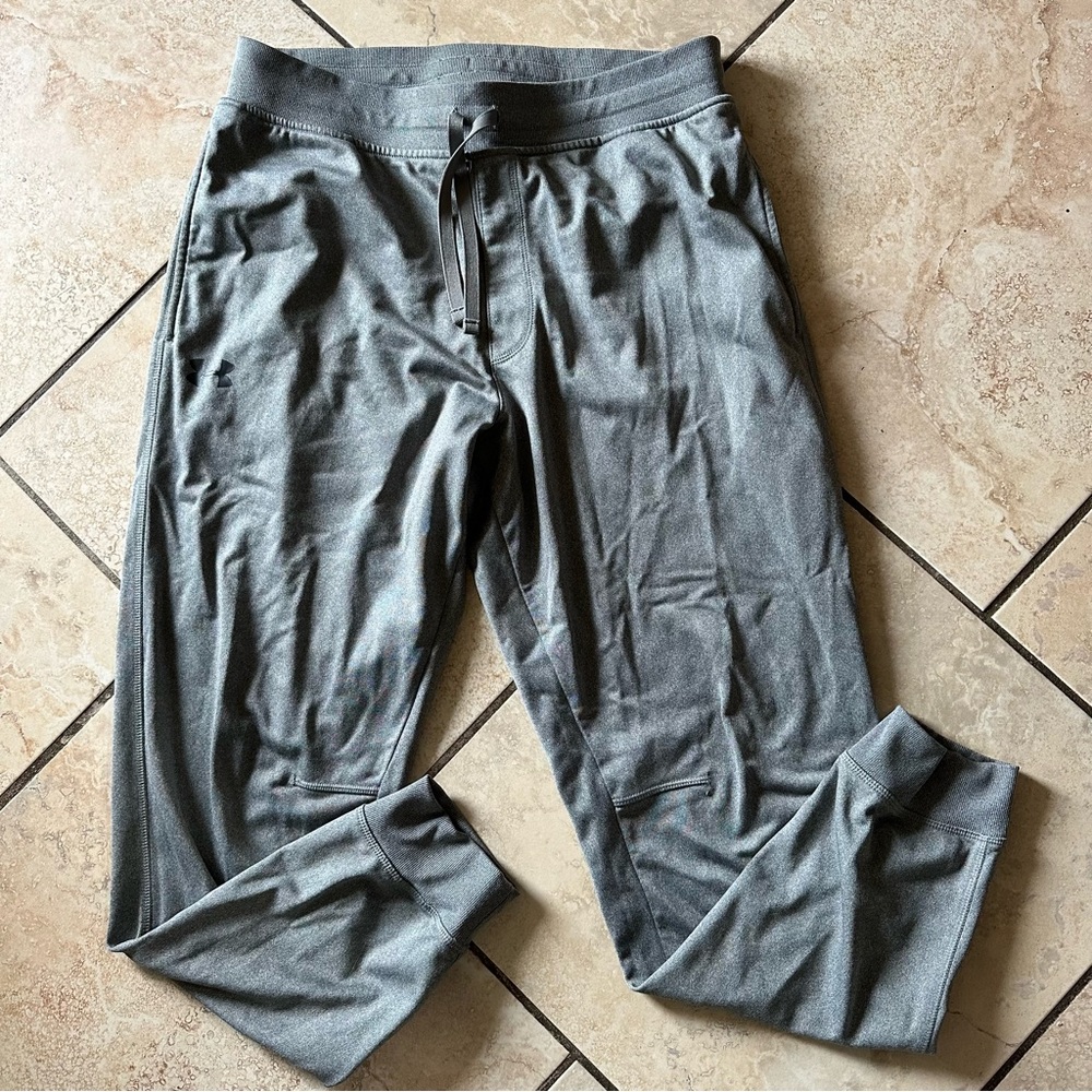 Under Armour Cold Gear Grey Men’s Joggers. Size Large.